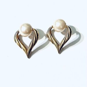Vintage Gold Tone and Faux Pearl Earrings